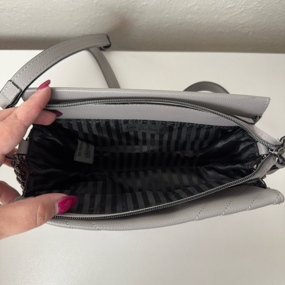 Victoria's Secret Charcoal Chevron Crossbody Bag - Picture 3 of 3